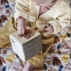 Cube D'activité En Tissus Doux Verger Fabelab® Coton Bio GOTS -Jouet Bio Scandinave -Peluche Jouets Magasin cube activite en tissus doux verger fabelab coton bio gots jouet bio scandinave 2