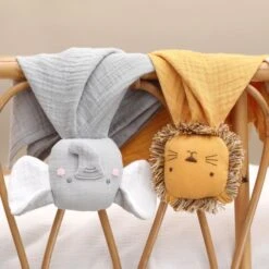 Doudou Plat Lange De Mousseline Eléphant Estelle Albetta® 35cm Coton Bio - Lange Doudou -Peluche Jouets Magasin doudou lange de mousseline elephant estelle albetta 35cm coton bio lange doudou 1