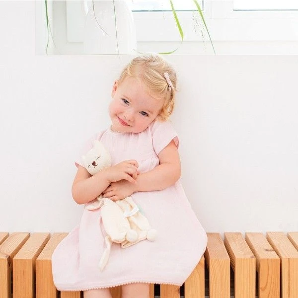 Doudou Plat Bébé Hoppa® Chat Mila Lange Mousseline Écru 24cm Coton Bio GOTS - Doudou Bébé 5 Doudou Plat Bébé Hoppa® Chat Mila Lange Mousseline Écru 24cm Coton Bio GOTS - Doudou Bébé – Image 3