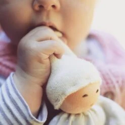 Doudou Plat Nanchen® Natur Poupée Coton Bio Eponge (Kba) Ecru Naturel - Jouets Bio -Peluche Jouets Magasin doudou plat nanchen natur poupee coton bio eponge kbt ecru naturel jouets bio 1