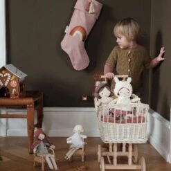 Grande Poupée De Tissu "Tarte Aux Cerise" Fabelab® 40 Cm Coton Bio GOTS- Jouet Bio Scandinave -Peluche Jouets Magasin grande poupee de tissu tarte aux cerise fabelab coton bio gots jouet bio scandinave 4