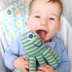 Hochet Poulpe Organic 15cm Pebble® Maille Crochet Coton Bio - Hochets Bébé Bio 8 Hochet Poulpe Organic 15cm Pebble® Maille Crochet Coton Bio - Hochets Bébé Bio -Peluche Jouets Magasin hochet poulpe organic 15cm pebble maille crochet coton bio doudou bebe bio 2