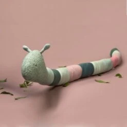 LÄSSIG Peluche Tricotée Avec Grelot Garden Explorer Chenille 163cm Lässig® - Peluche Lässig Bio -Peluche Jouets Magasin peluche tricotee avec grelot garden explorer chenille laessig peluche laessig bio hochets bio 6