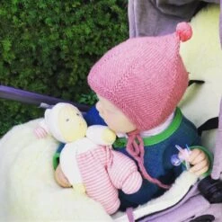 Poupée De Chiffon Waldorf Nanchen® Natur Poupon MOPS Coton Bio (Kba) Écrue & Rouge 29 Cm - Poupée Bio -Peluche Jouets Magasin poupee de chiffon waldorf nanchen natur poupon mops coton bio kba ecrue rouge poupee bio 3