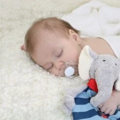 Sigikid® Doudou Plat Carré Elephant Coton Lolo Lombardo27cm - Doudou écologiques 7 Sigikid® Doudou Plat Carré Elephant Coton Lolo Lombardo27cm - Doudou écologiques -Peluche Jouets Magasin sigikid doudou plat carre elephant coton lolo lombardo 27cm doudou ecologiques 2